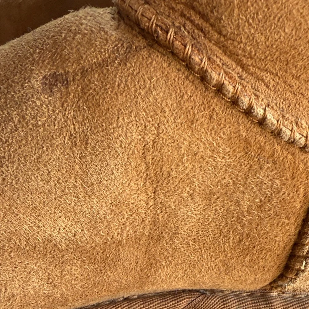 UGG Women's Classic Tall Winter Boot Size 6 - Chestnut Brown